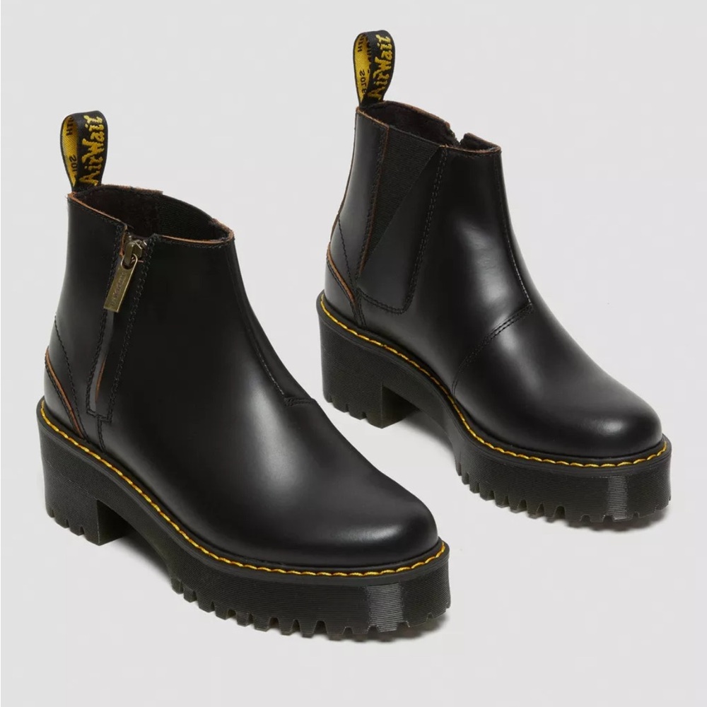 Dr. Martens Rometty II